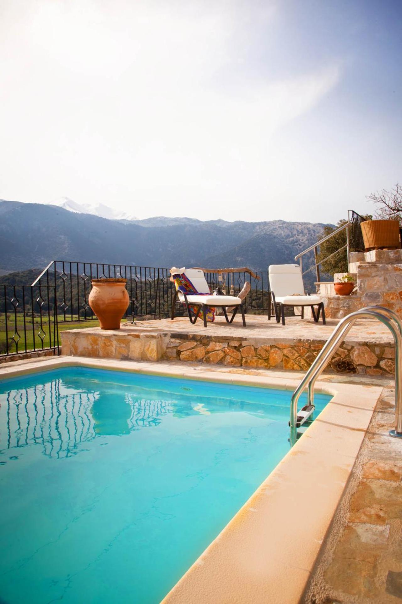 Stone Built Villa Galatia, Poolside & Perfect View Karés Eksteriør bilde